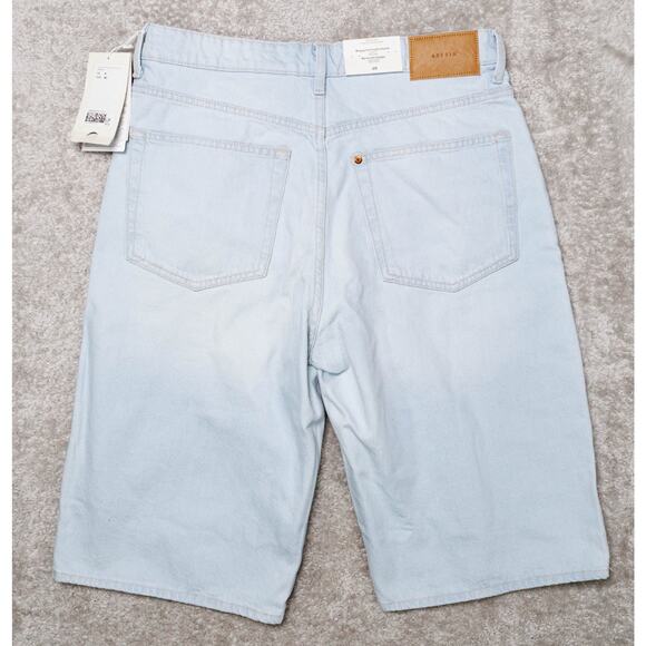 H&M Baggy Loose Fit High Waist Blue Denim Bermuda Shorts Womens Size 8 NWT - Picture 2 of 12